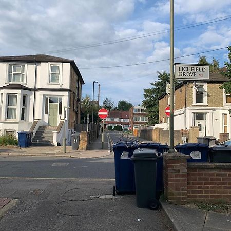 Amazing En-Suite Apartment In Finchley Central 伦敦 外观 照片