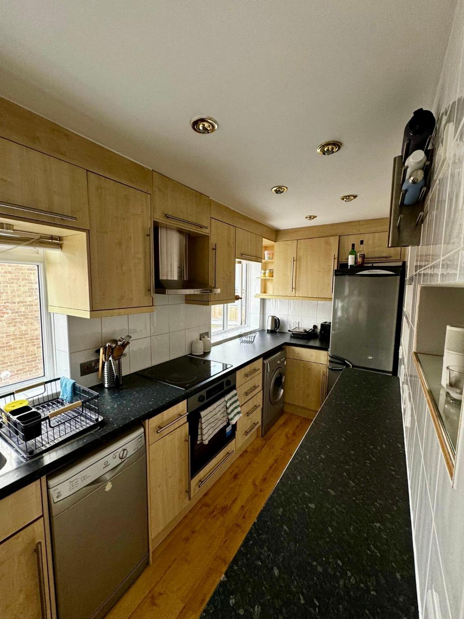 Amazing En-Suite Apartment In Finchley Central 伦敦 外观 照片