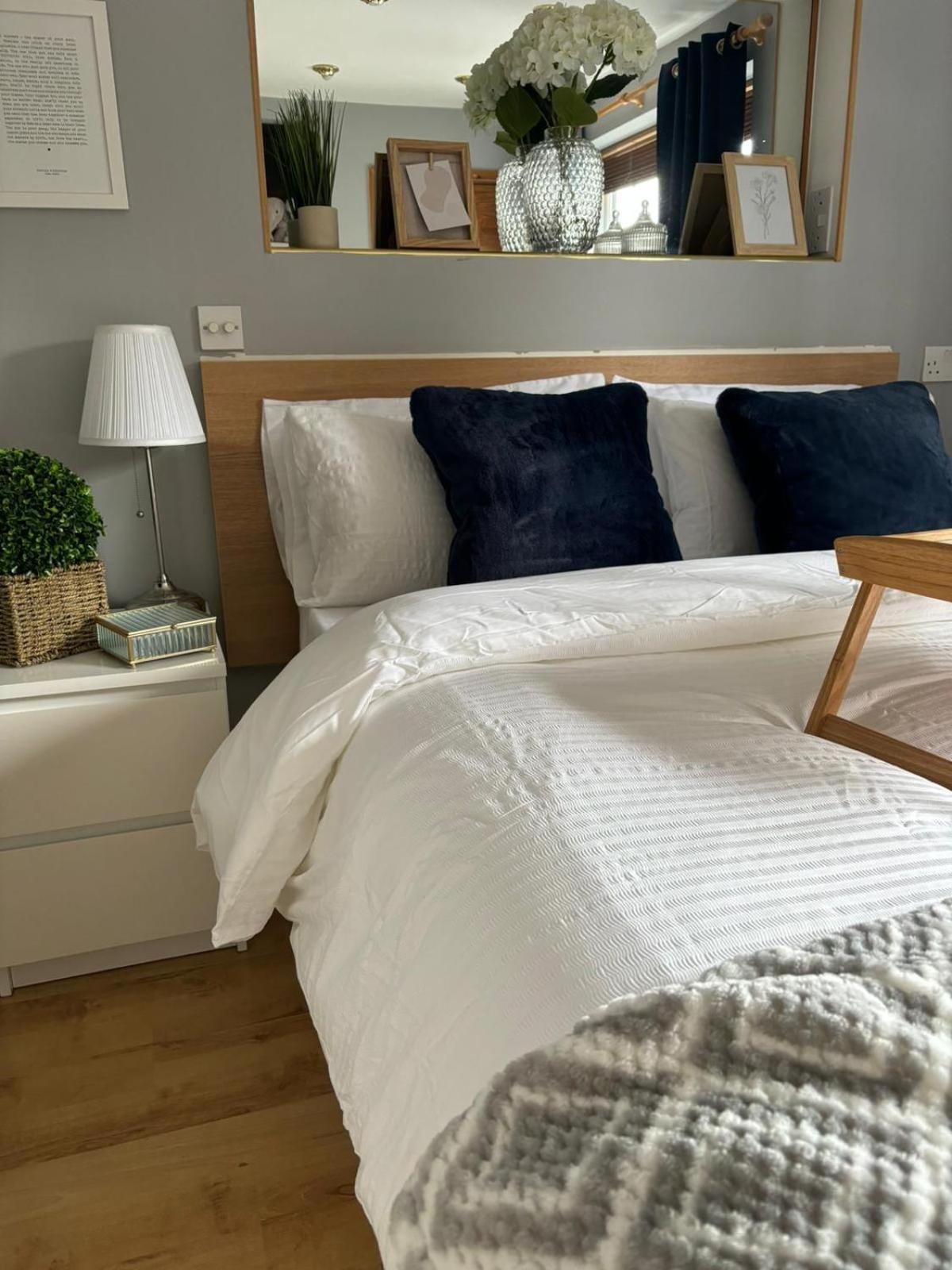 Amazing En-Suite Apartment In Finchley Central 伦敦 外观 照片