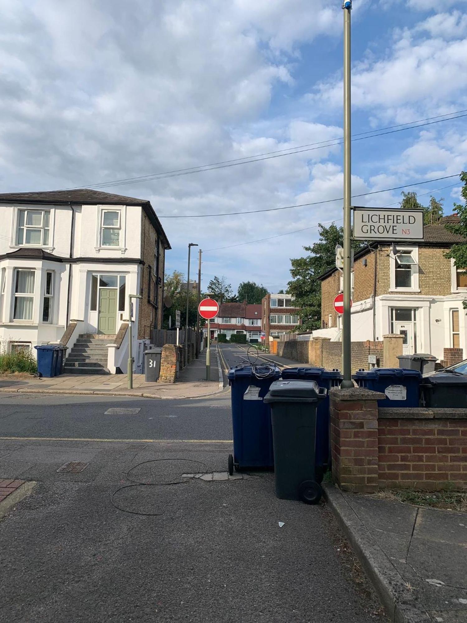 Amazing En-Suite Apartment In Finchley Central 伦敦 外观 照片