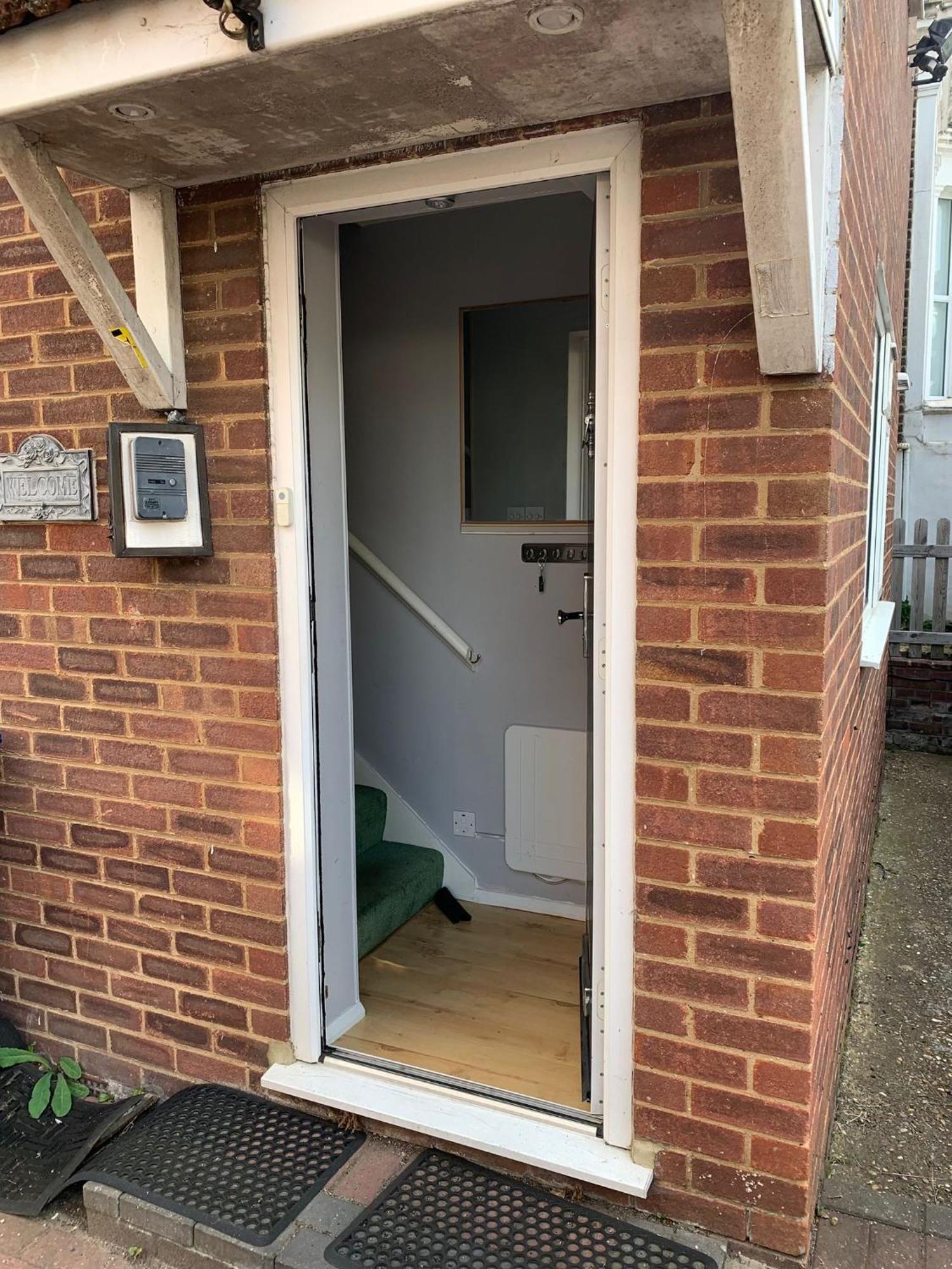 Amazing En-Suite Apartment In Finchley Central 伦敦 外观 照片