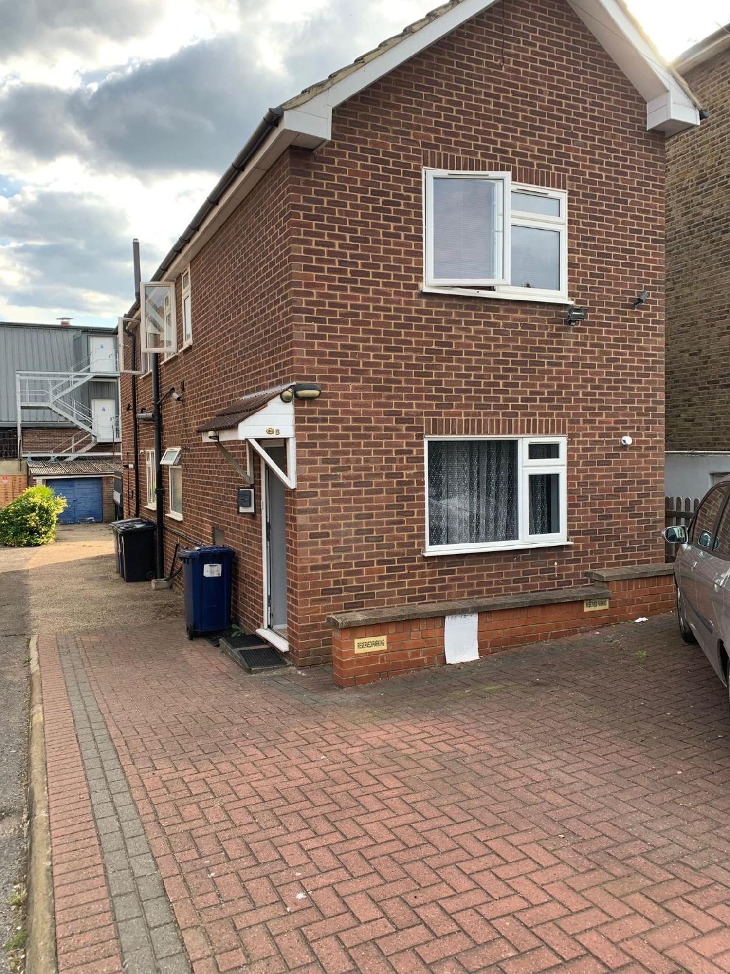 Amazing En-Suite Apartment In Finchley Central 伦敦 外观 照片