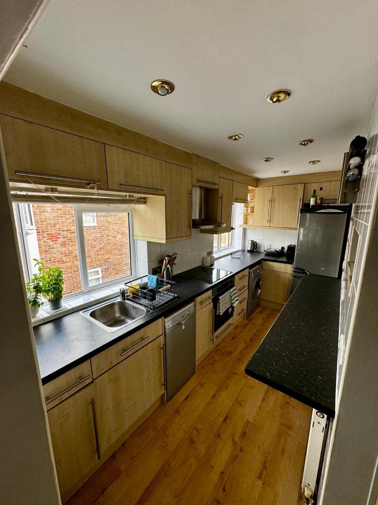 Amazing En-Suite Apartment In Finchley Central 伦敦 外观 照片