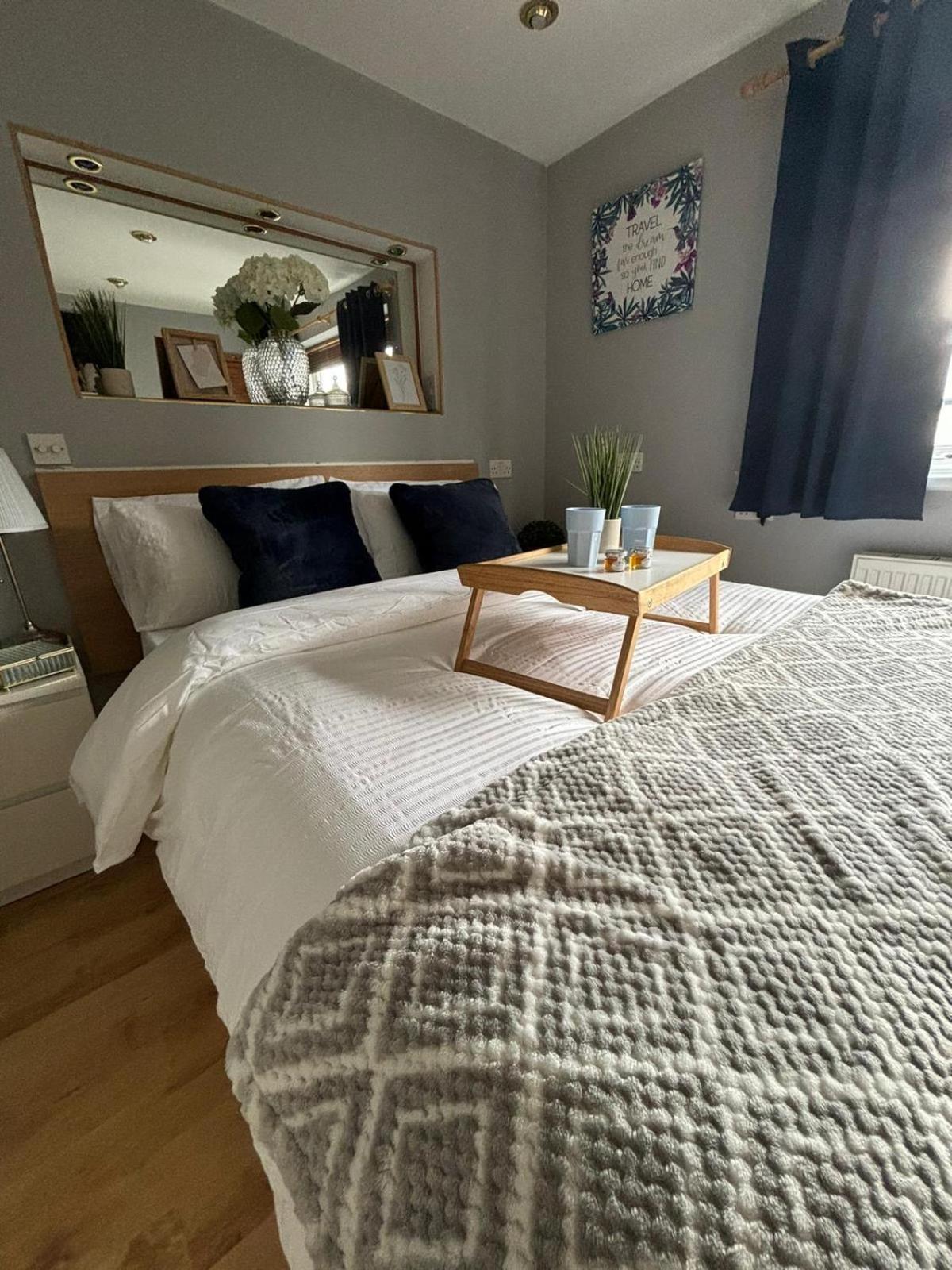 Amazing En-Suite Apartment In Finchley Central 伦敦 外观 照片